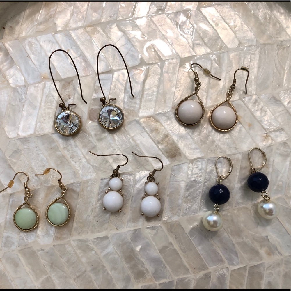 Bundle of earrings